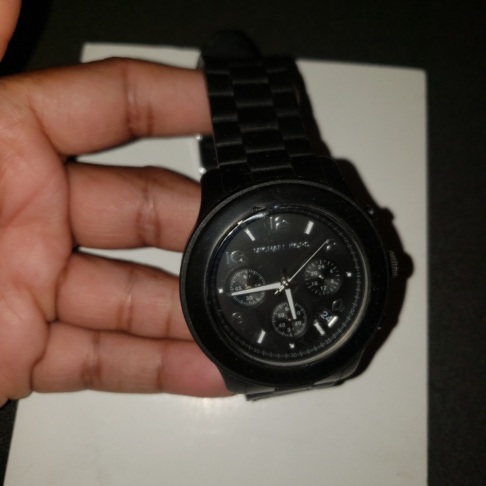 Michael Kors watches get all three for $125 - Picture 4 of 4